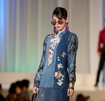 Ueda Gakuen Collection 上田安子服飾専門学校 ファッションと 生きていく
